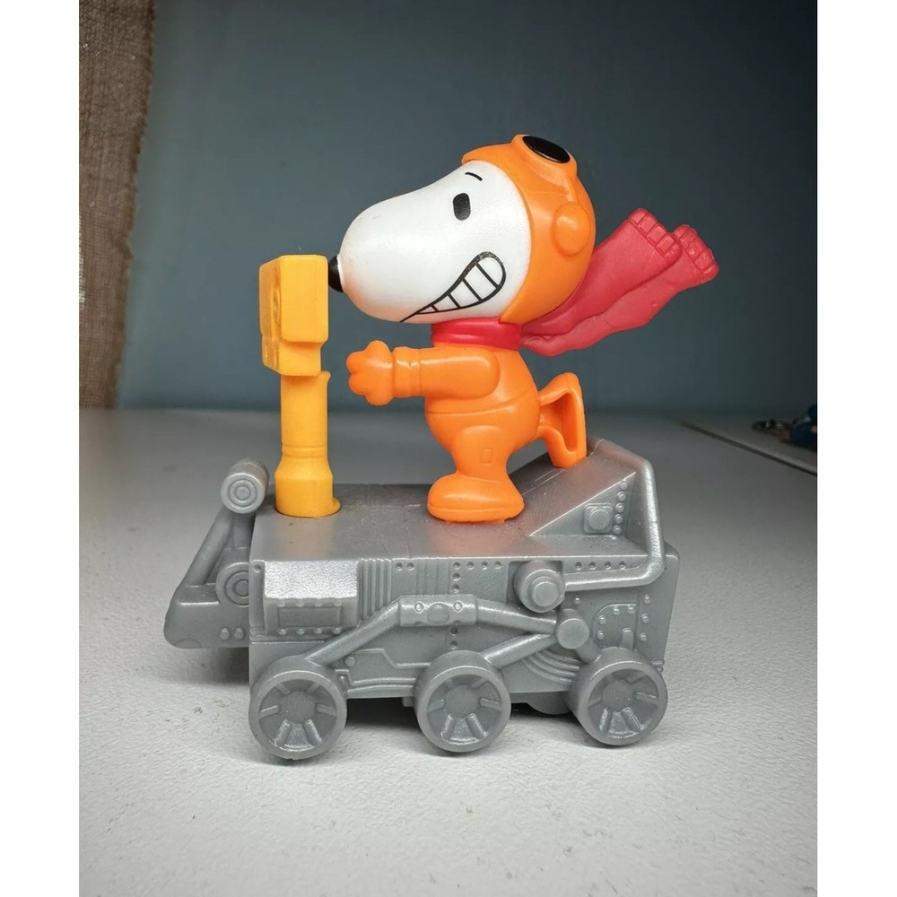 Peanuts McDonald's Nasa #6 Snoopy Toy Space Buggy 2019 happy meal toy